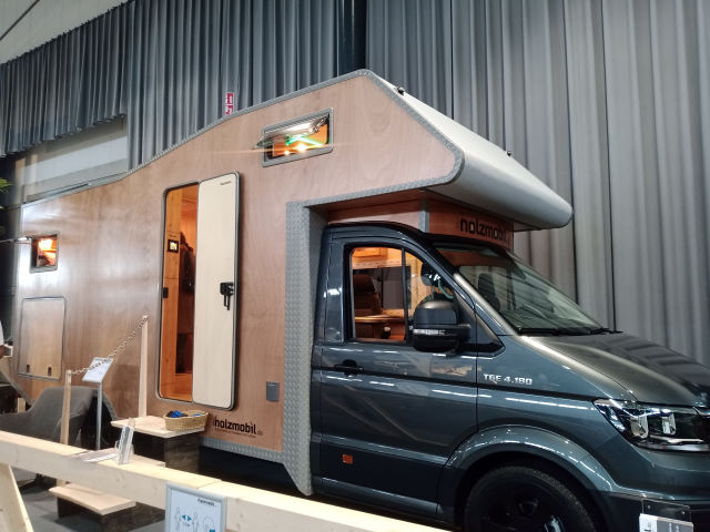 Wohnmobil aus Holz