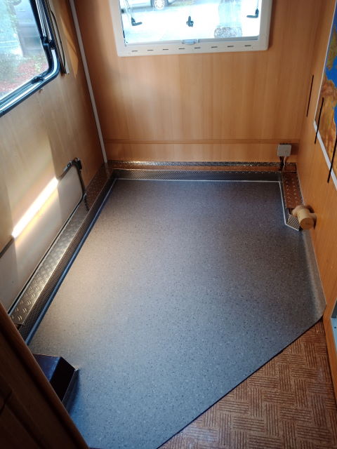 Wohnmobil Warmluftrohr